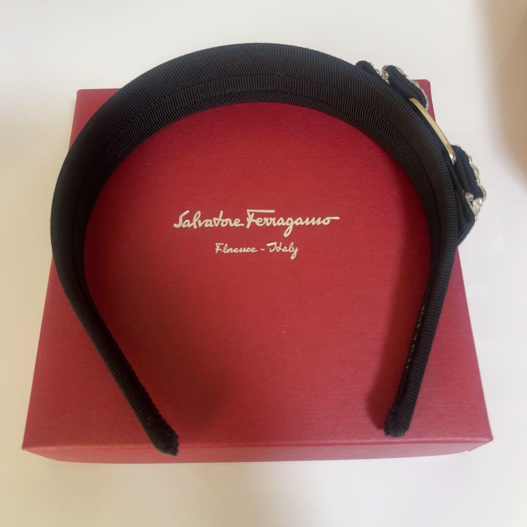 Ferragamo ヴァラリボン ラインストーン カチューシャ