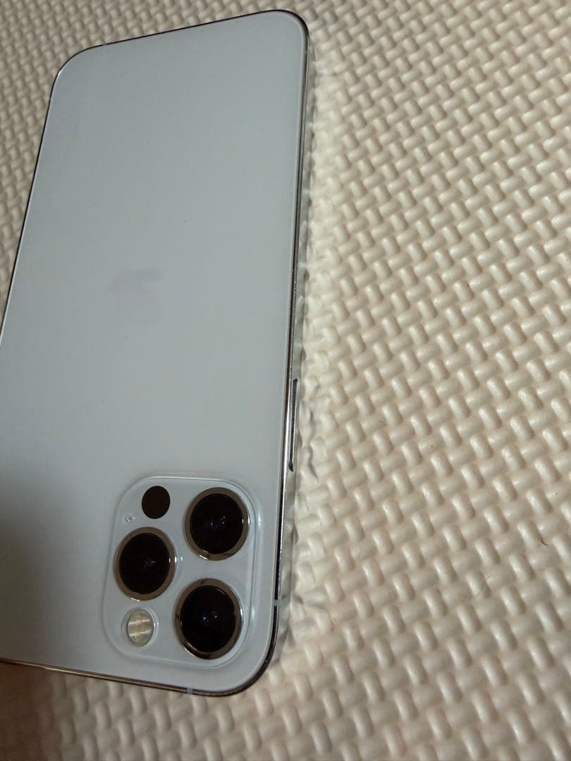 【シャッター音無し】iPhone12 pro 128GB SIMフリー　シルバー