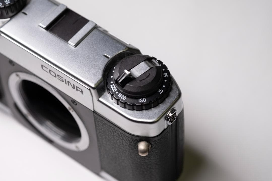 フィルムカメラ Cosina 107-SW (Rare Bessa-L Model)