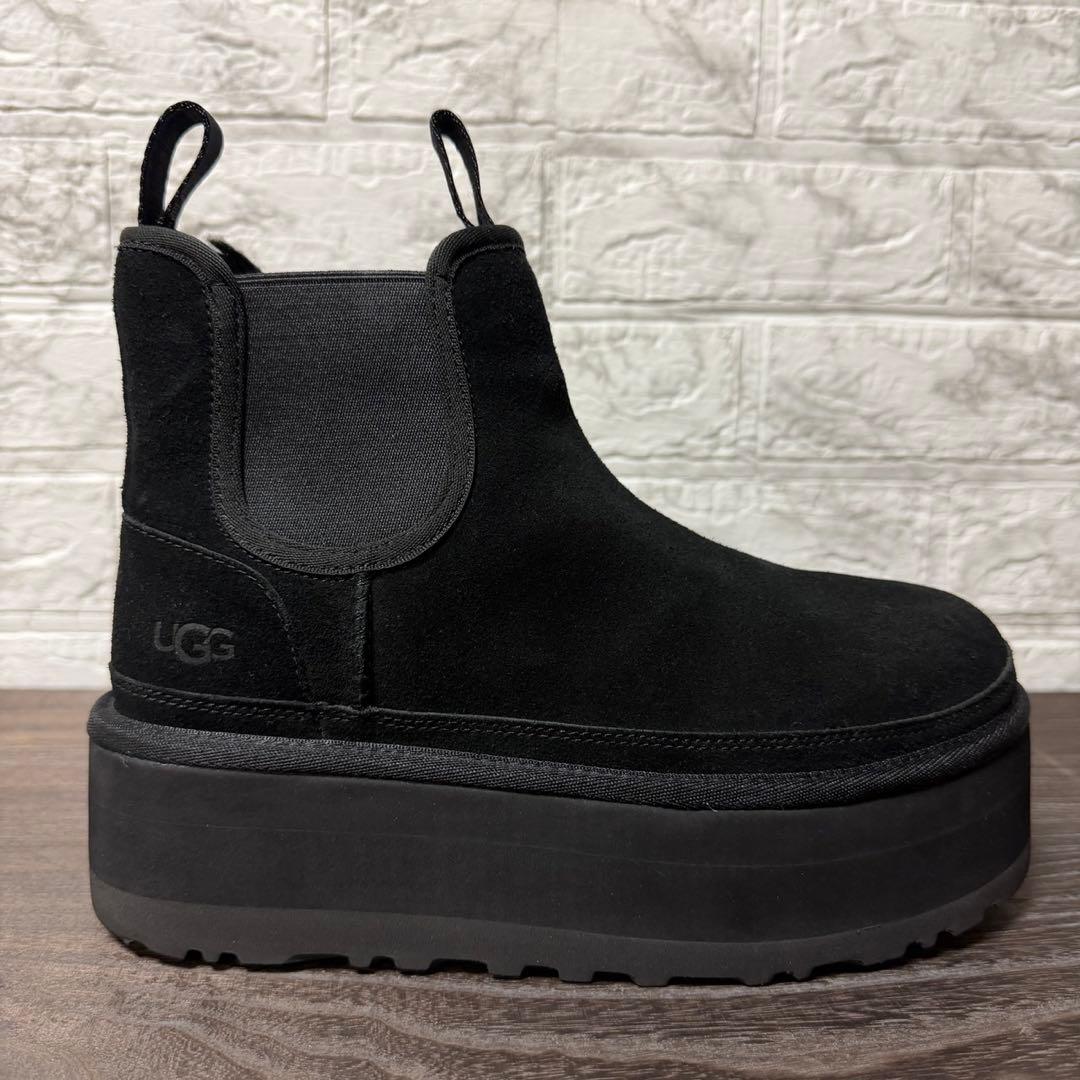 UGG ニューメル プラットフォーム チェルシー 黒 24cm