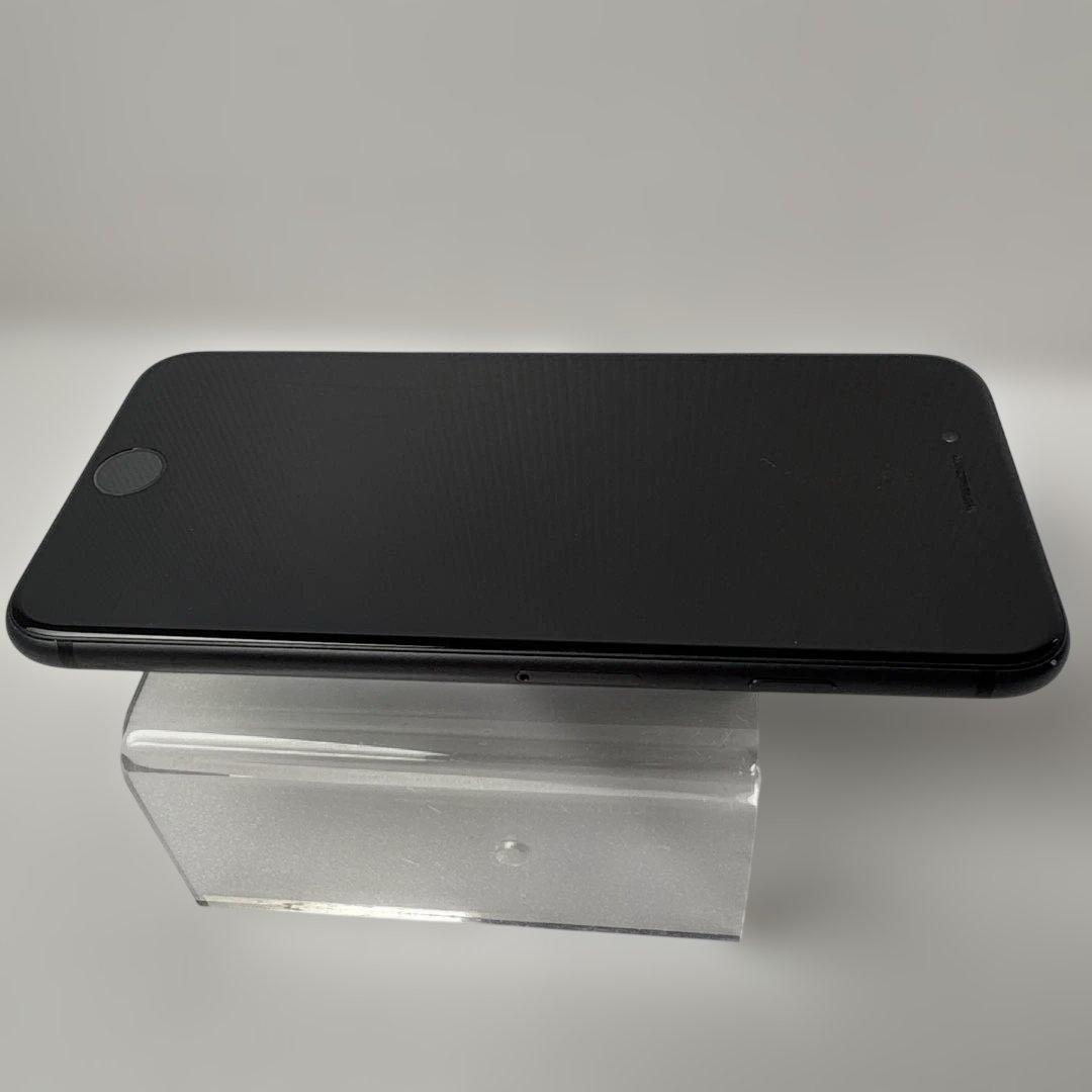 iPhone 8 本体　docomoSIMロック　アクティベート可能　動作確認済