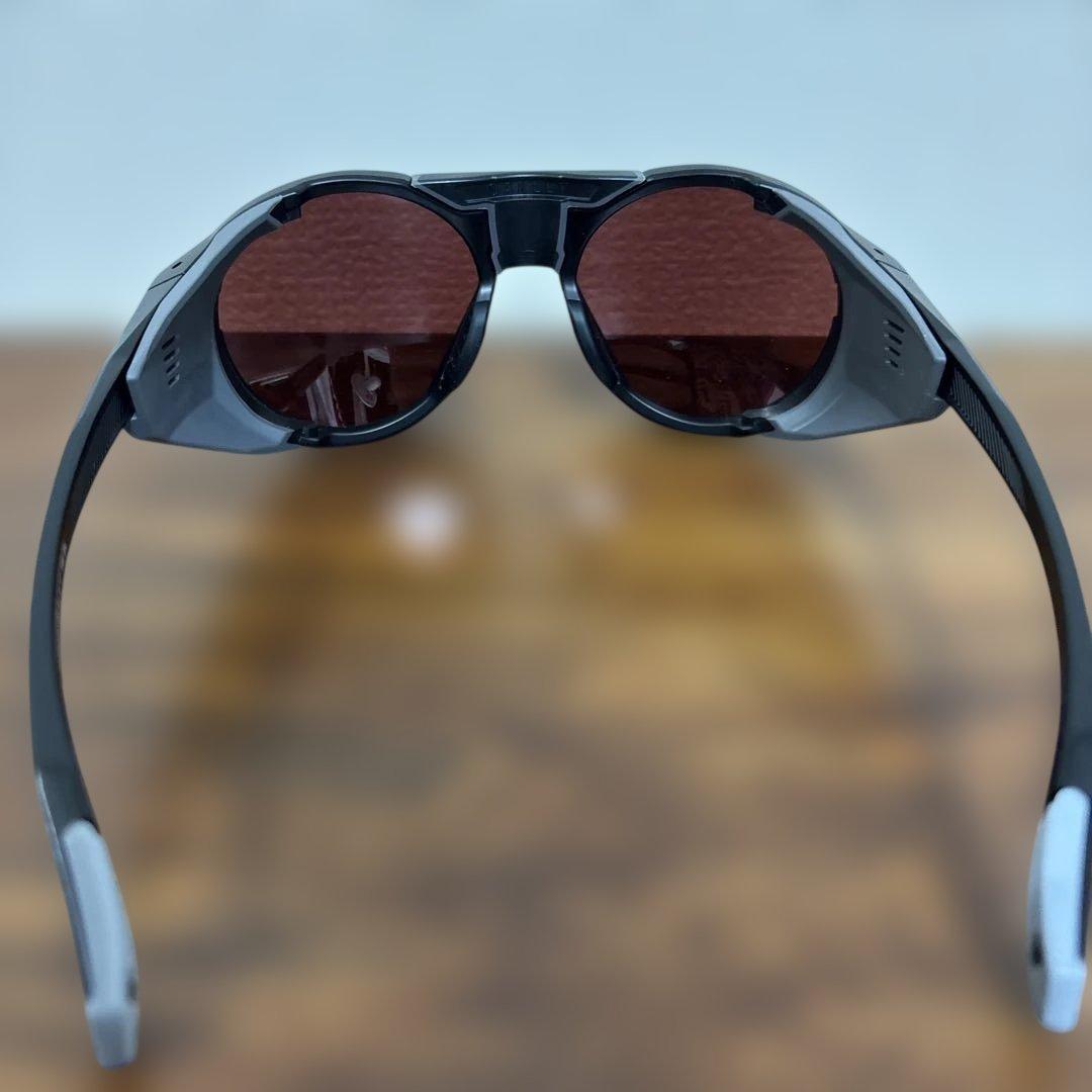 Oakley クリフデン