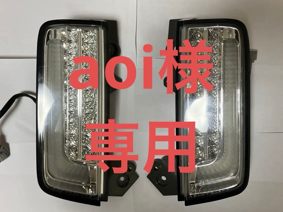 Valenti　LEDテールランプ　ロアテール　クリア エルグランドE52