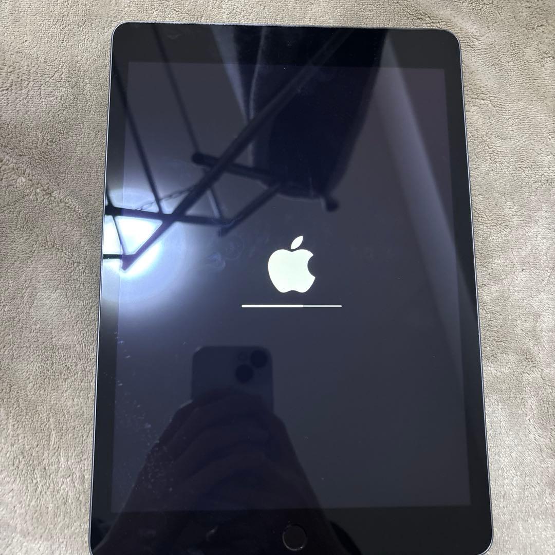iPad 第9世代 64GB Wi-Fiモデル CH 即購入OK　美品　即配送