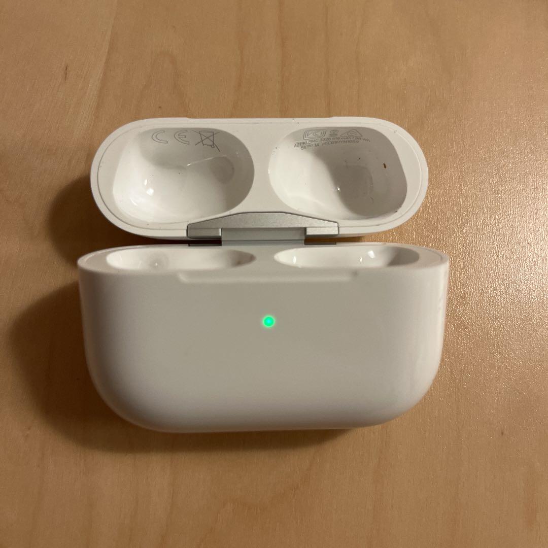 Apple AirPods Pro 本体無し。充電ケースのみ　純正
