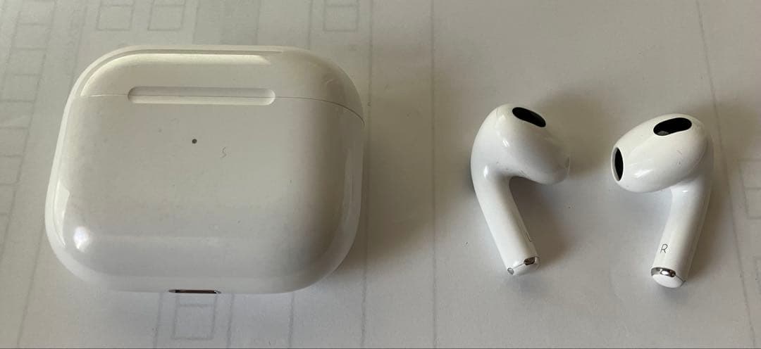 Apple AirPods3 本体 第３世代 外箱ケーブル付き