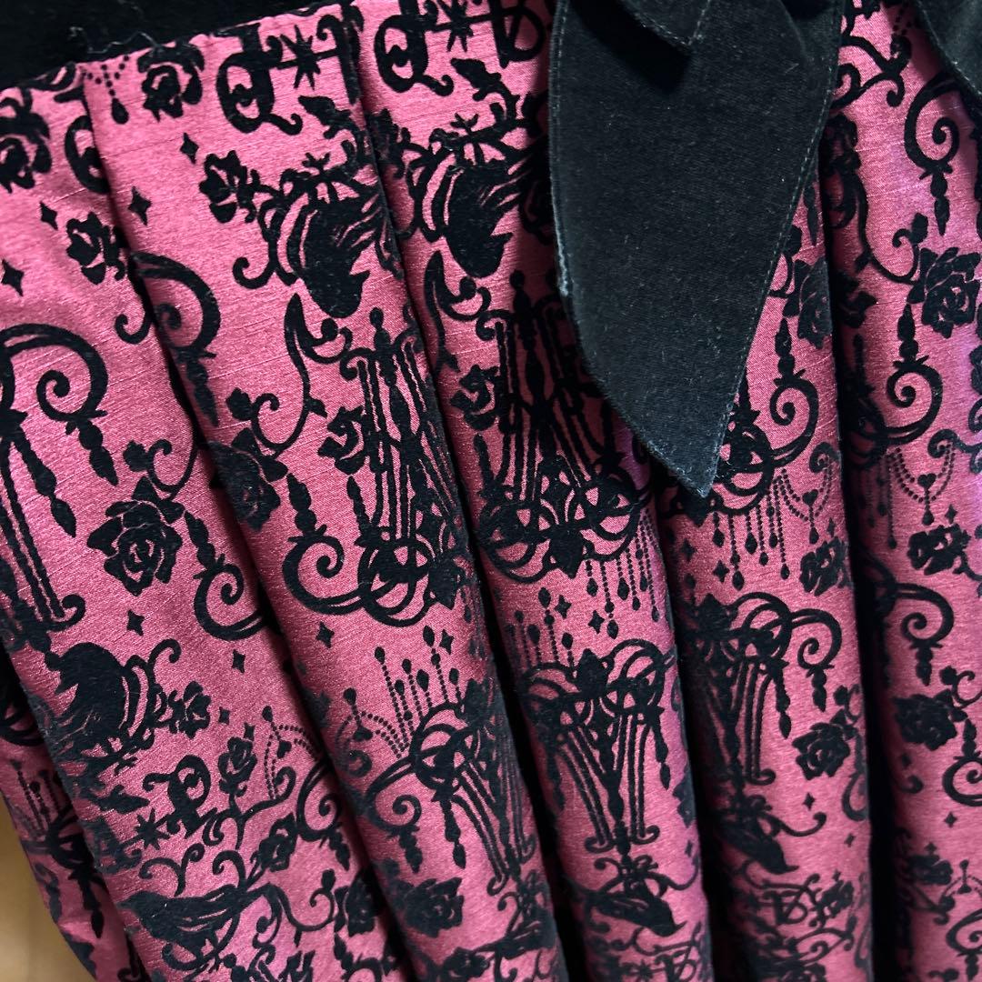 シャンデリアフロッキージャンパースカート　リボンブローチブローチ　セット