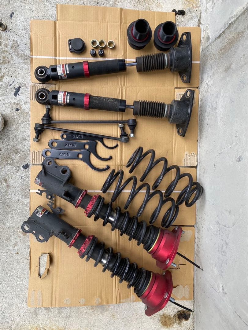 プリウスPHV(ZVW52)サスペンションキット 一式 2202520