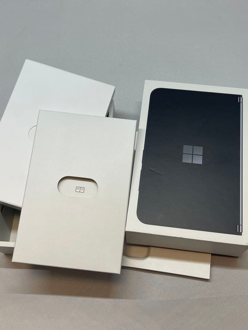 スマートフォン本体 Surface Duo2 128GB