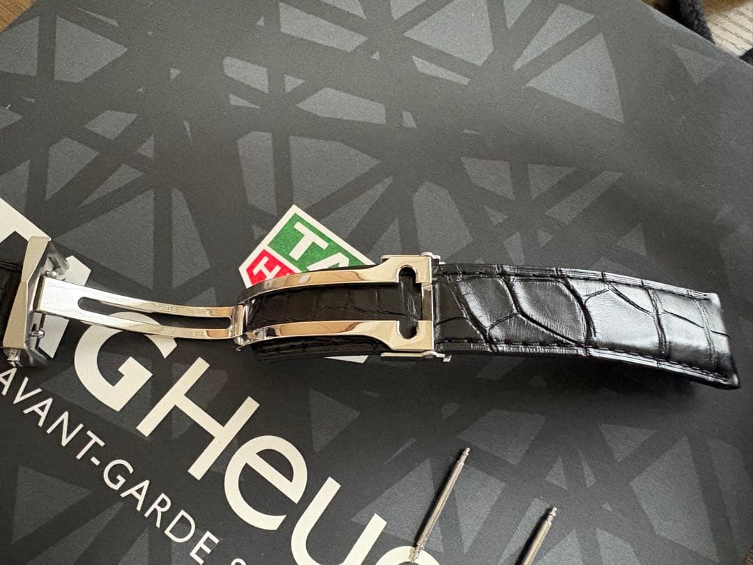 タグ・ホイヤー カレラ ブラック アリゲーターストラップ　Dバックル　革ベルト