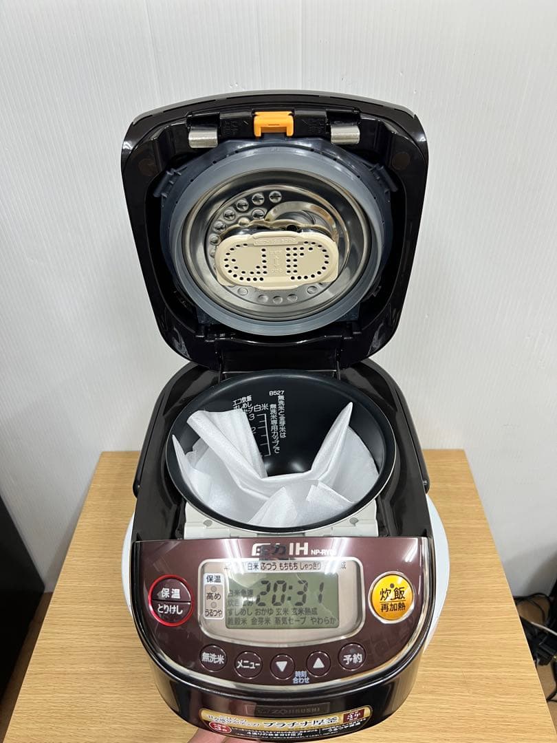 ZOJIRUSHI 圧力IH炊飯器 NP-RY05 0.54L 2020年製