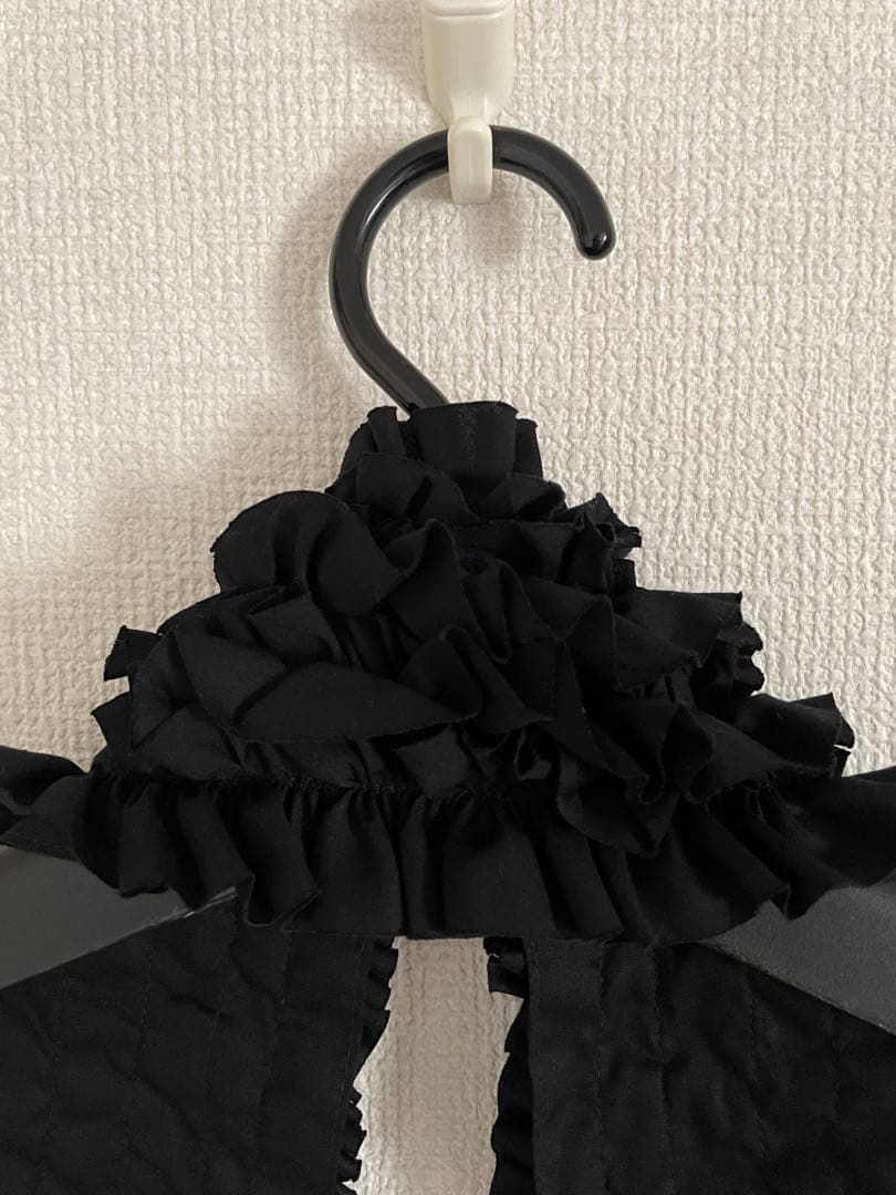 未使用R&D.M.CO- Ecru et pousse フリルボディバッグ(黒)