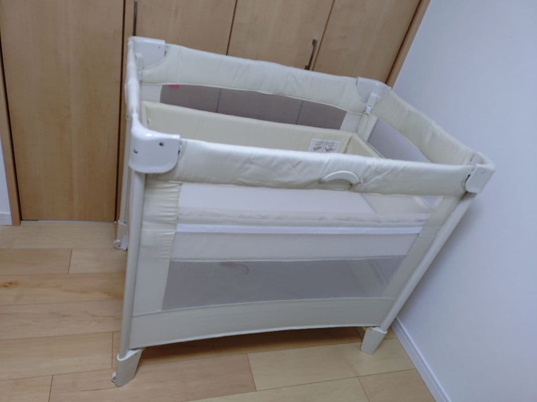 アップリカ ココネル エアー AB　ベビーベッド