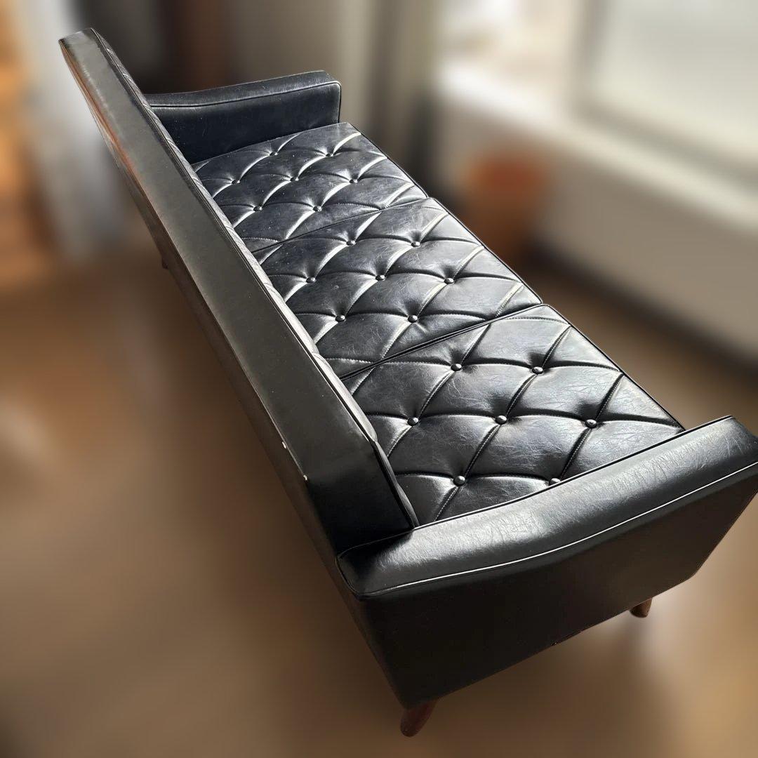 カモメ　カリモク60 ロビーチェア　黒　3シーター