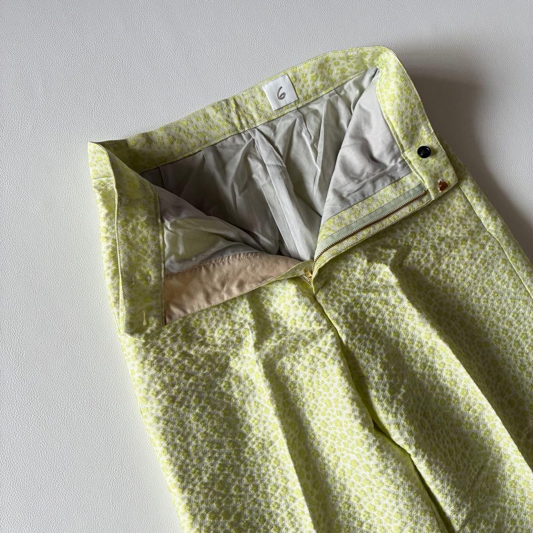 6(ROKU) ビューティ&ユース　ジャガードパンツ　センタープレス　小花模様