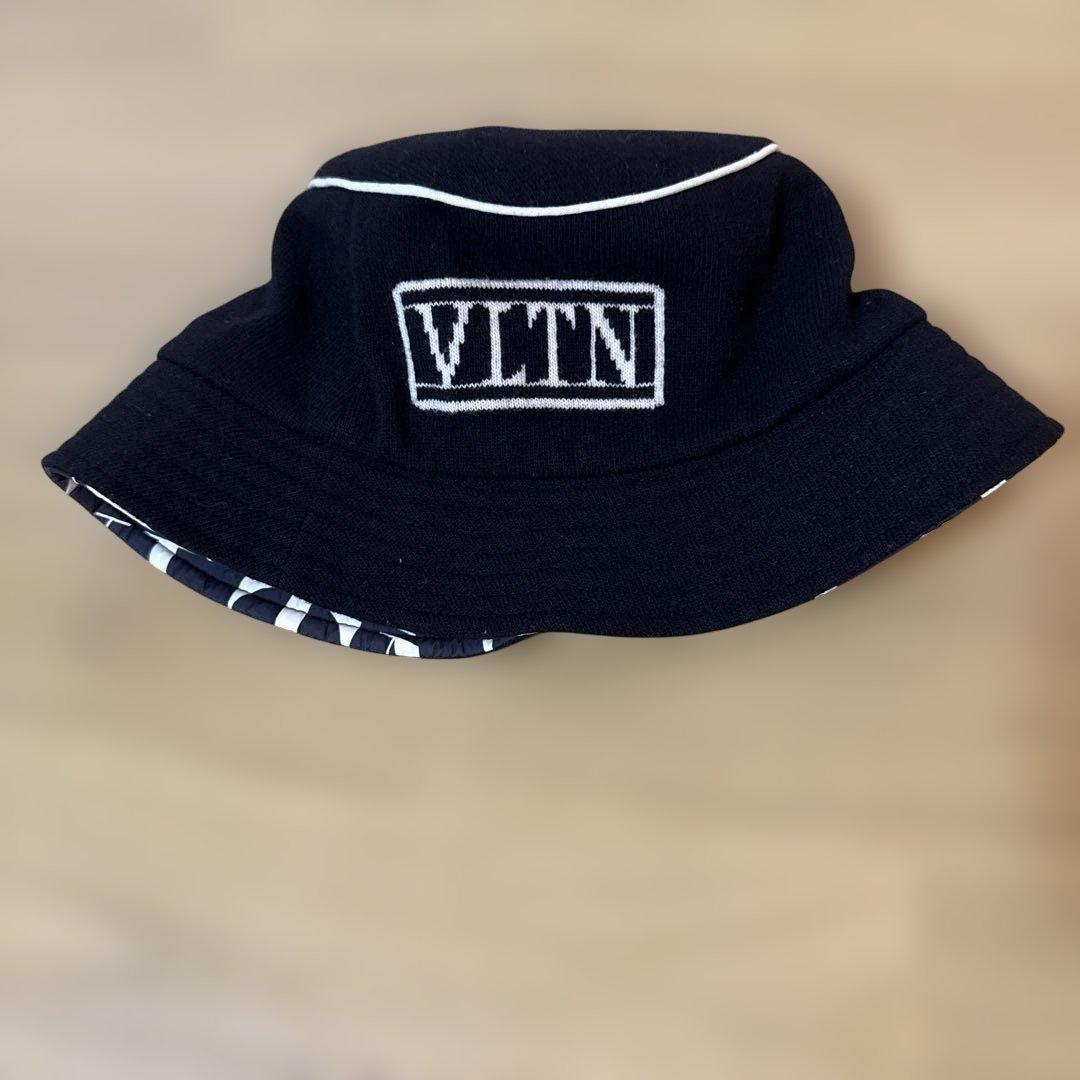 VALENTINO バケハ　リバーシブル