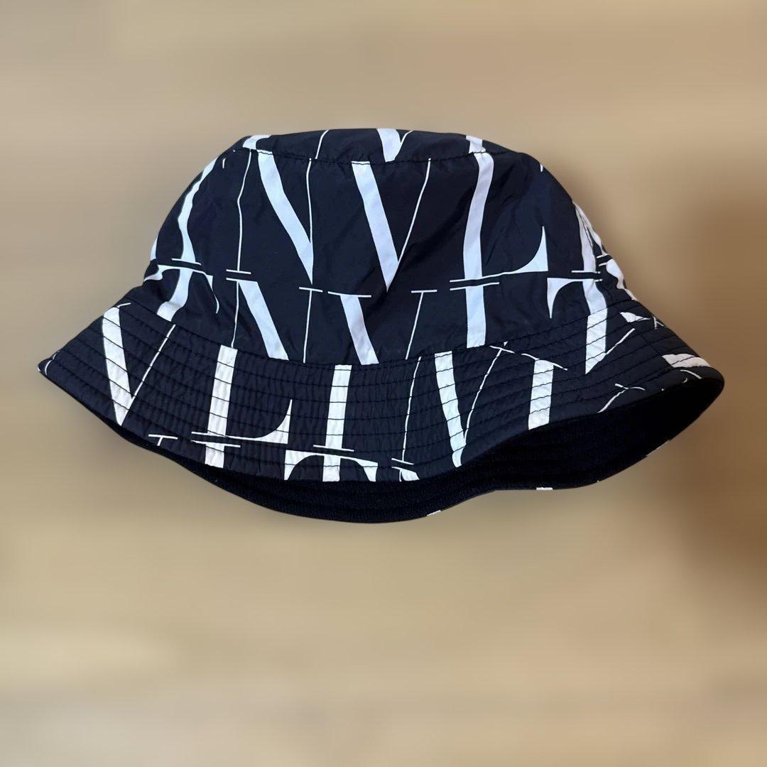 VALENTINO バケハ　リバーシブル