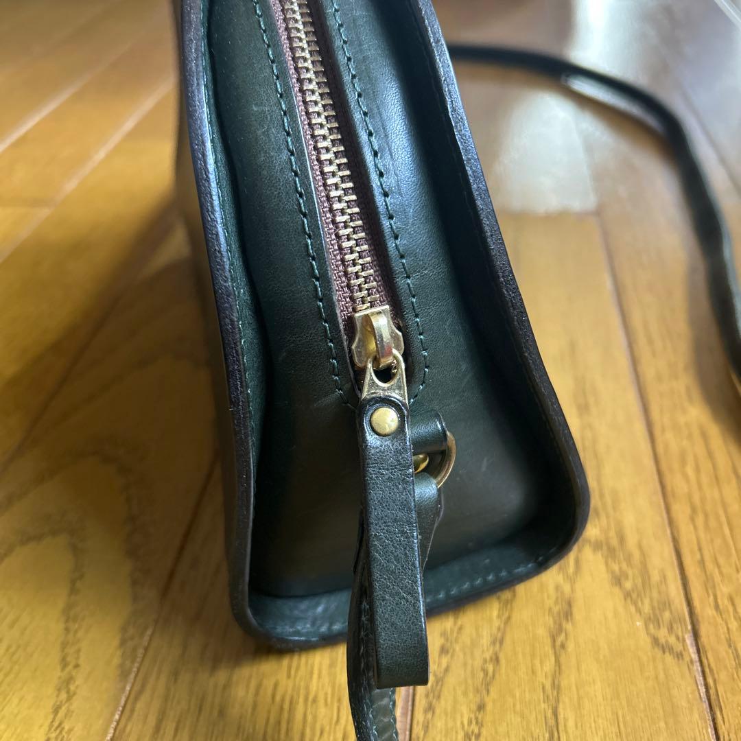 LONA ハーフムーンショルダー　ブリティッシュグリーン　デシ入り