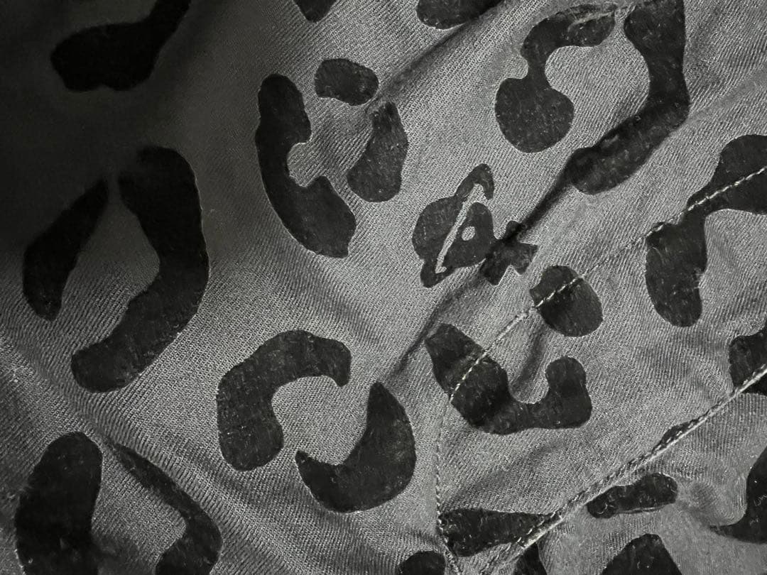 vivienne westwood レオパ　黒　ショートパンツ