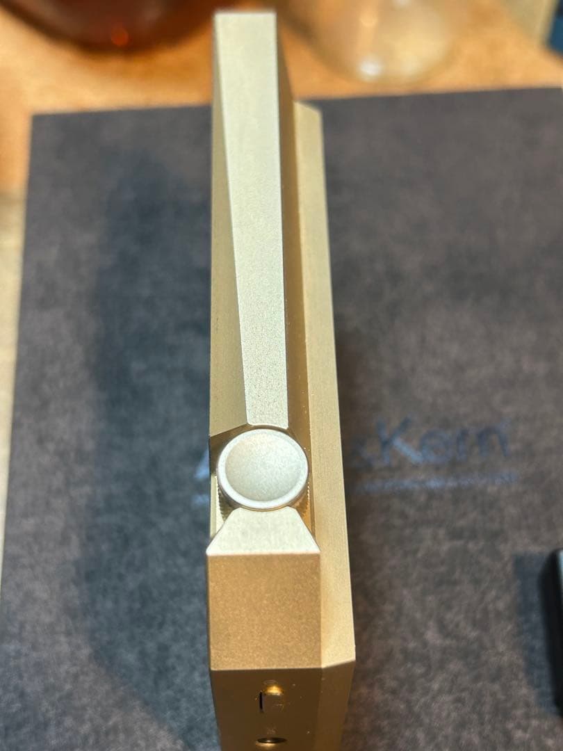 Astell&Kern ak240 gold 希少品　おまけ付き