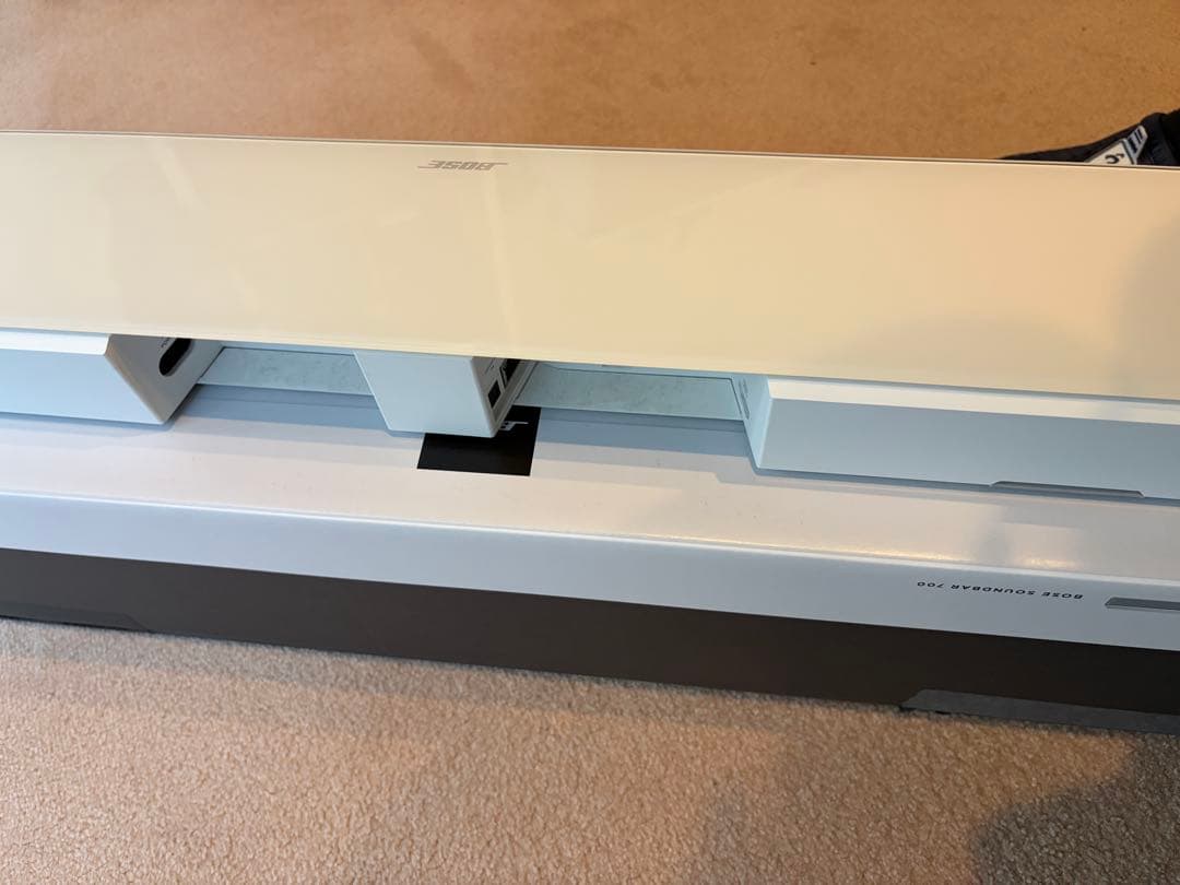 スピーカー・ウーファー Bose Soundbar 700 White