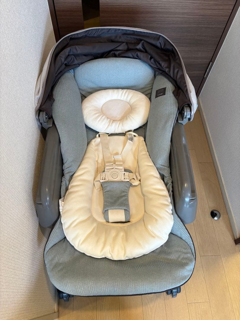 【ぽんちょ】コンビ　combi 電動ハイローチェア　ネムリラ