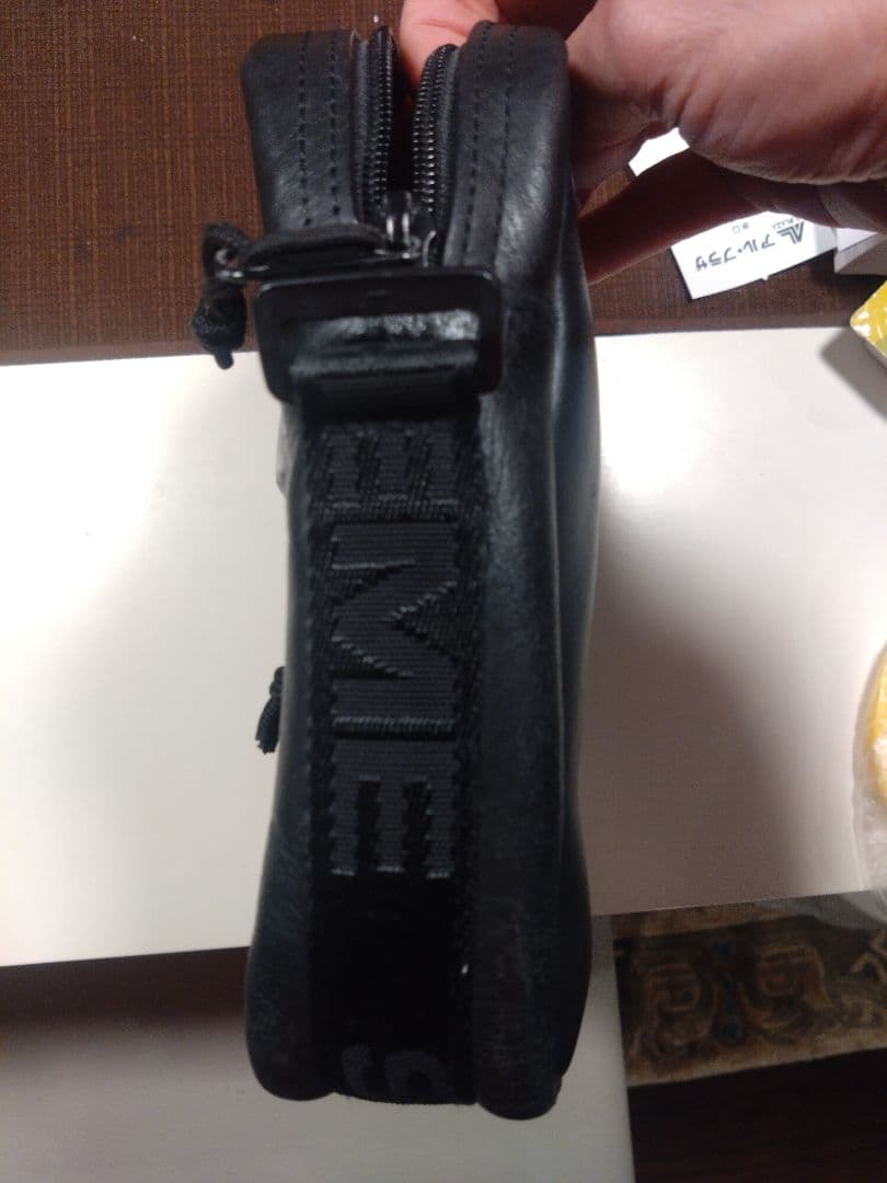 M*I様 Supreme ショルダーバッグ 黒