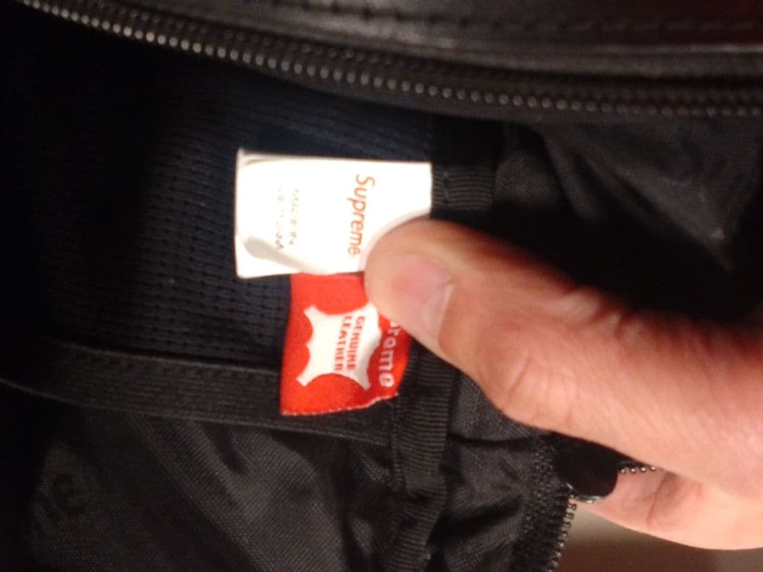 M*I様 Supreme ショルダーバッグ 黒