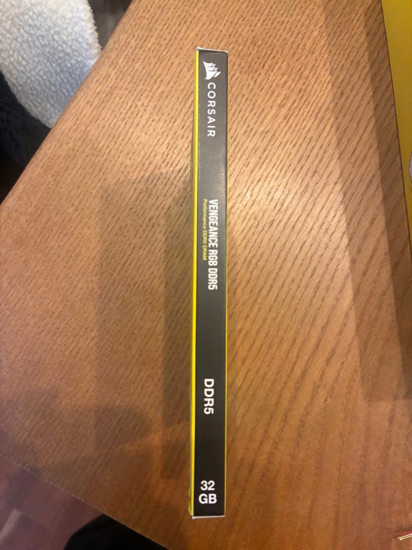 新品・未開封　CORSAIR DDR5 32GB (16GB×2)