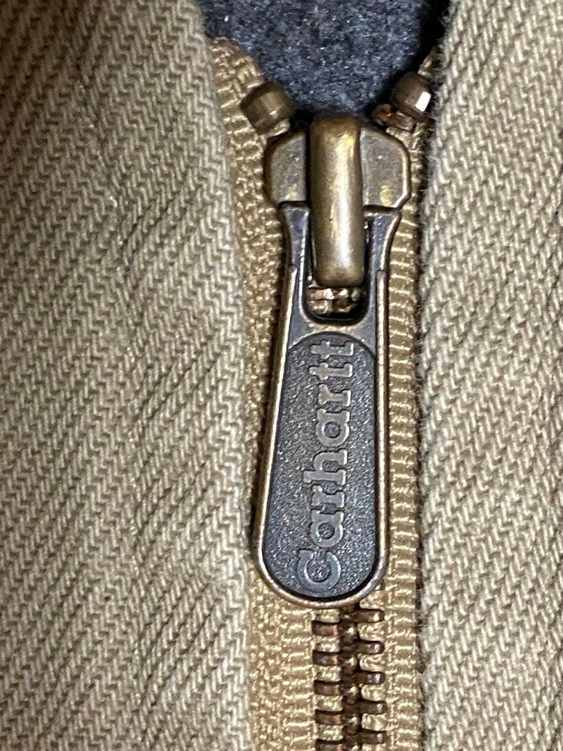 カーハート　ベスト