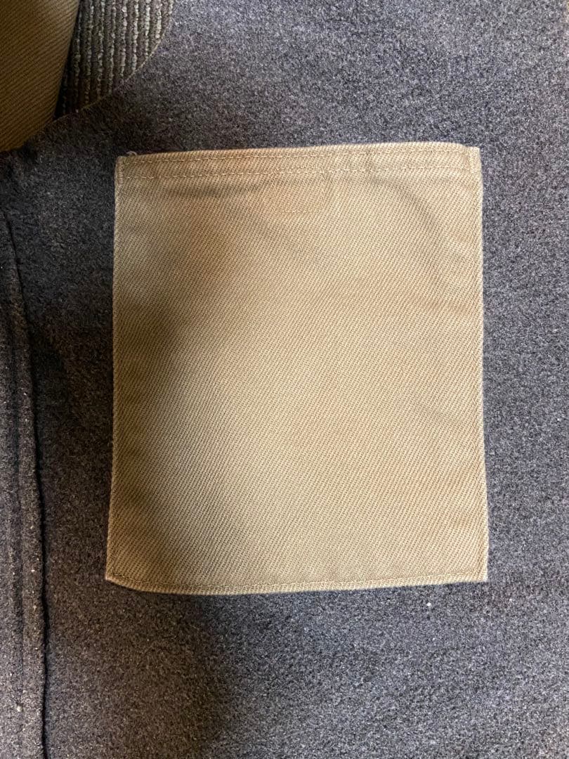 カーハート　ベスト