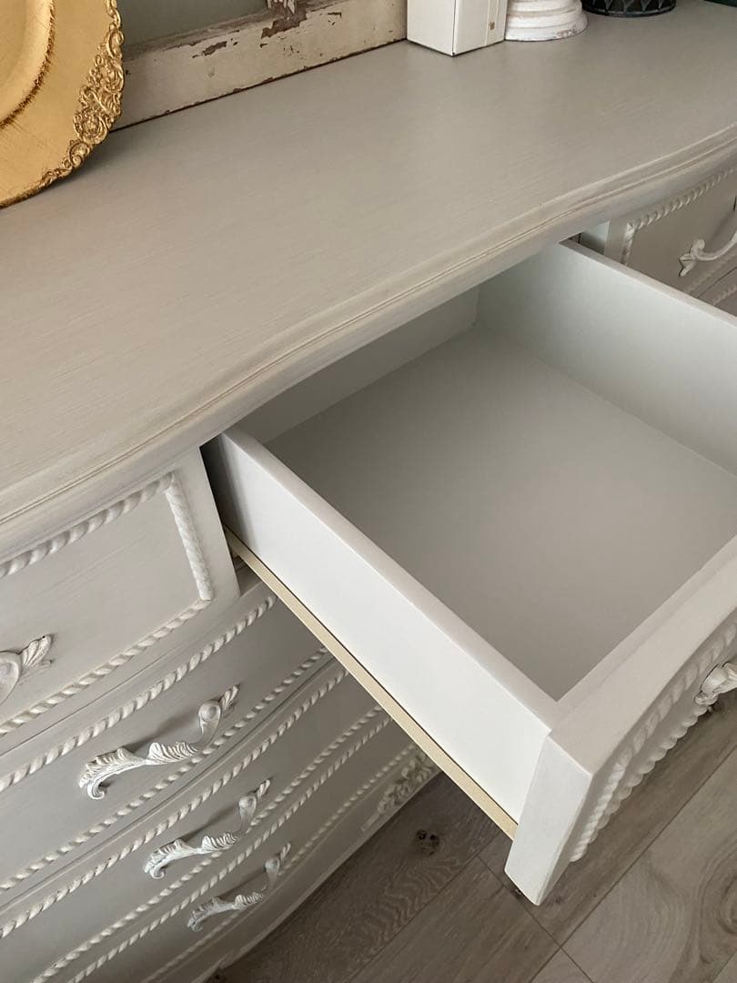 フランスアンティーク調チェスト