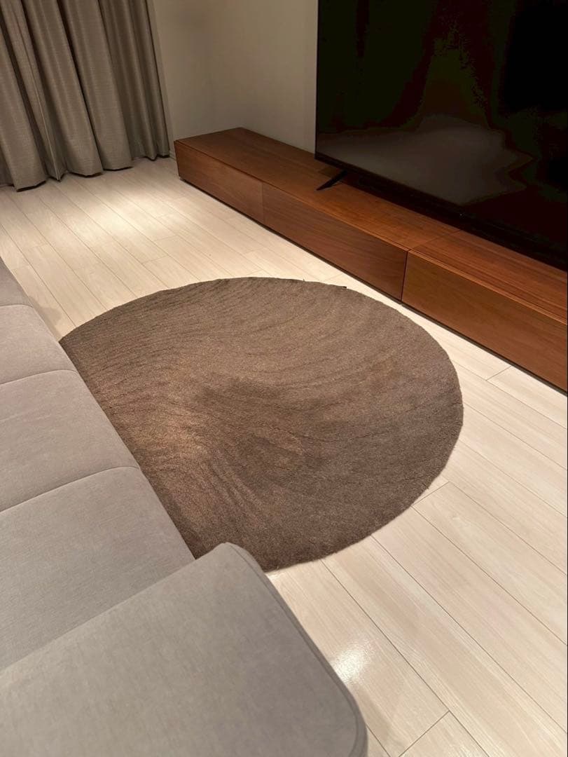 【BoConcept】Furrow 曲線美 波形立体カットラウンドラグ ブラウン