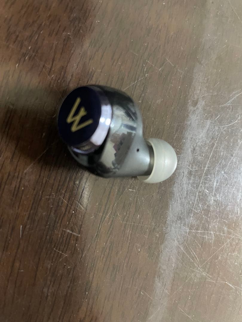 ワルキューレ　コラボイヤホン（Rのみ）