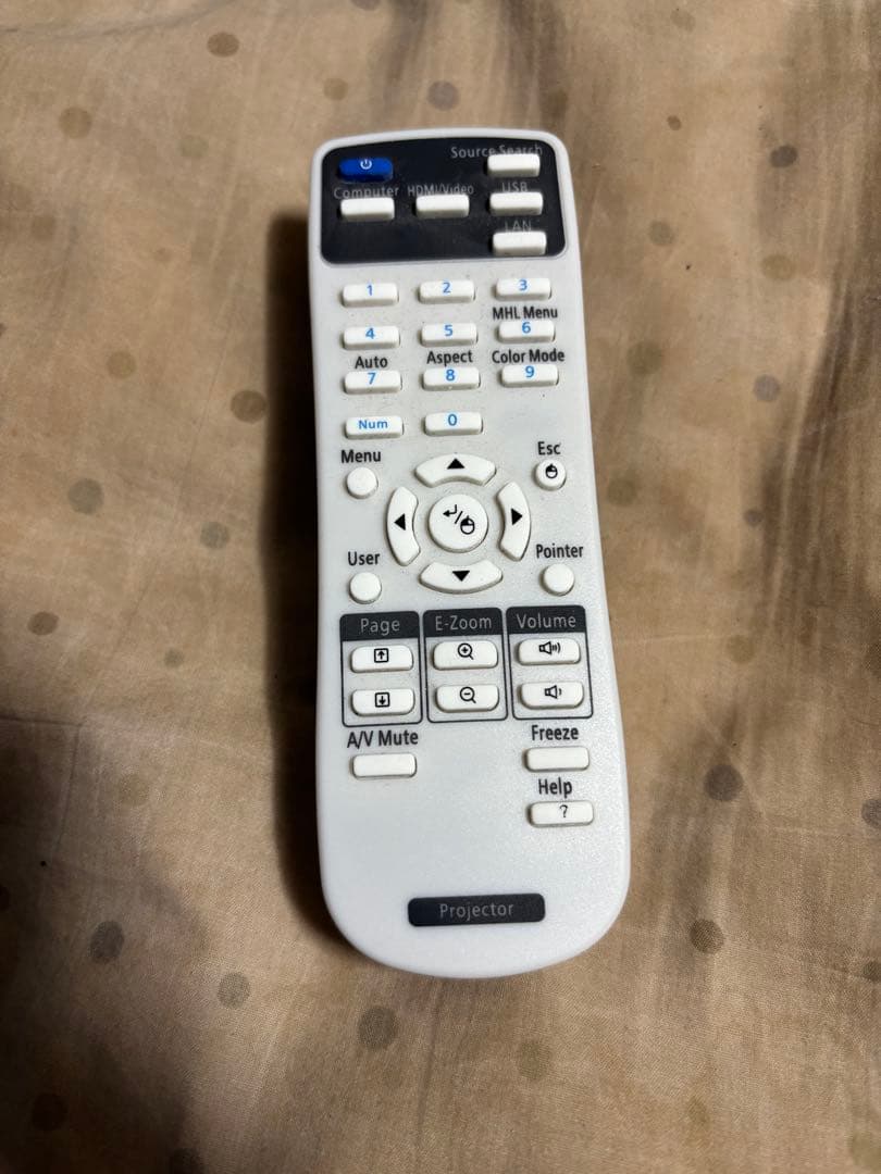 EPSON EH-TW410 プロジェクター本体 ケーブル、リモコン、ケース付き