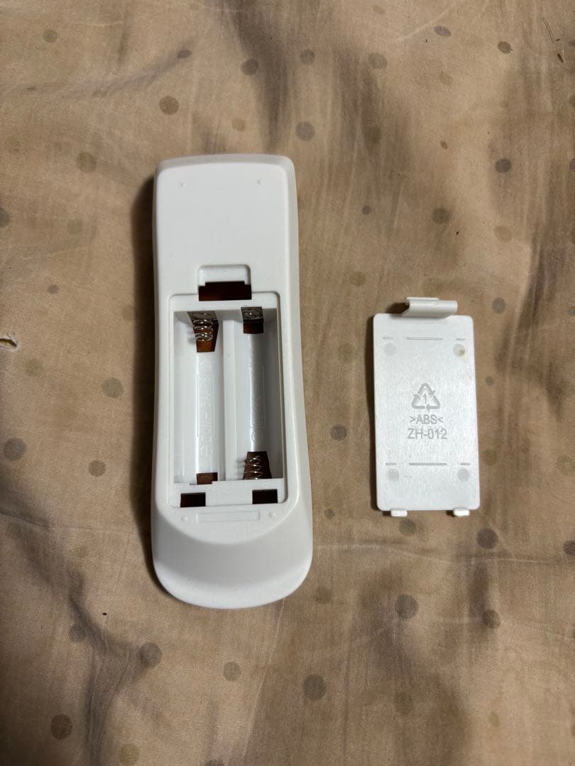 EPSON EH-TW410 プロジェクター本体 ケーブル、リモコン、ケース付き