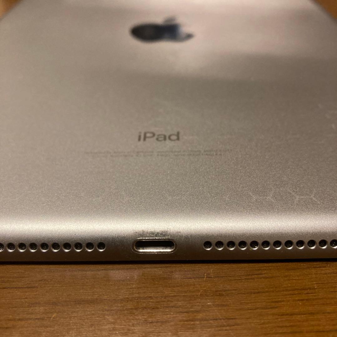 APPLE iPad WI-FI 32GB 6世代 2018