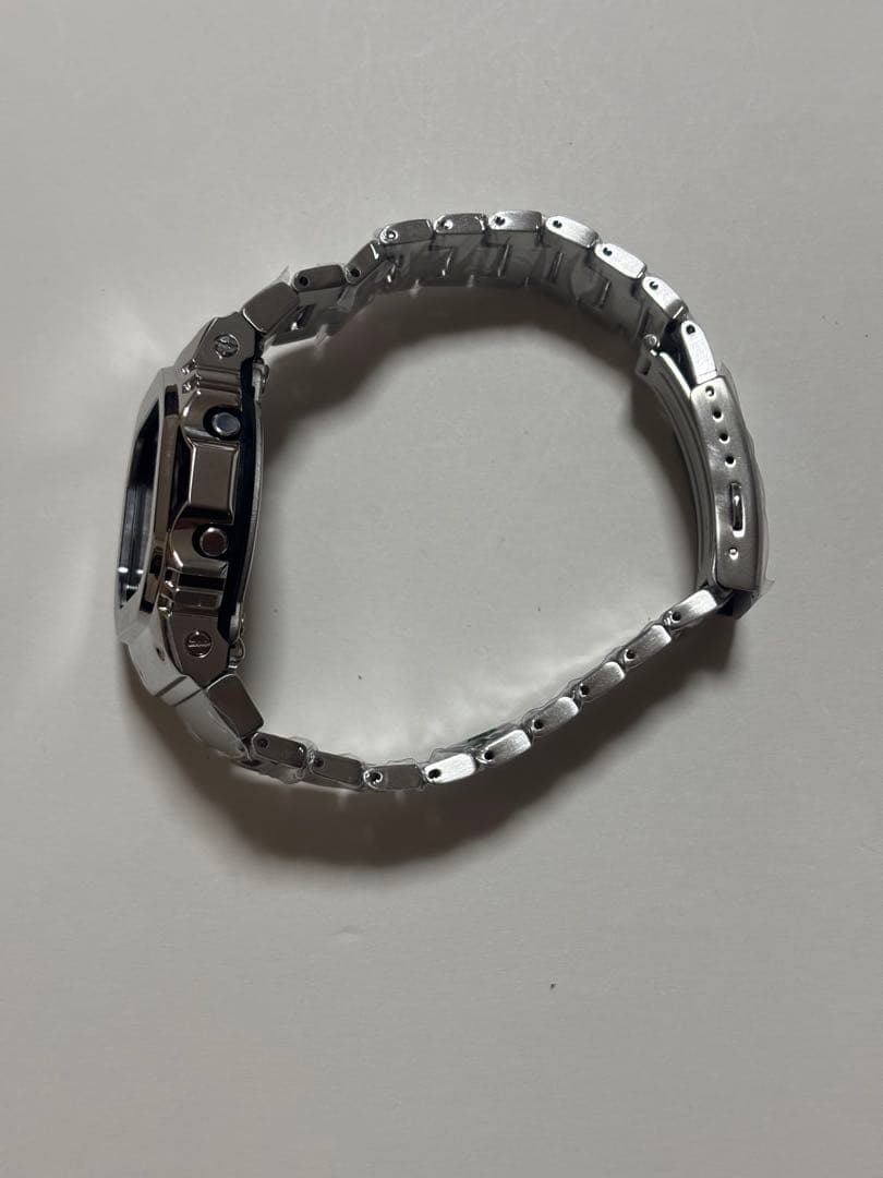 G-SHOCK DW-5600E メタルカスタム