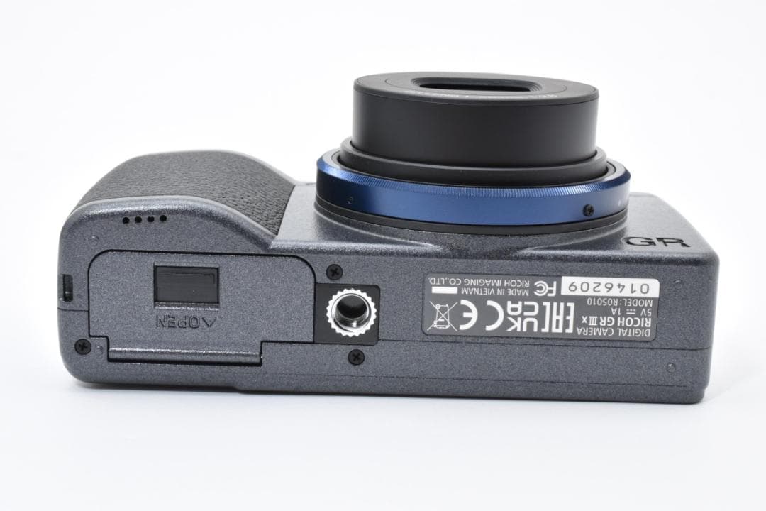 デジタルカメラ Ricoh GR IIIx Urban EditionCompactCamera