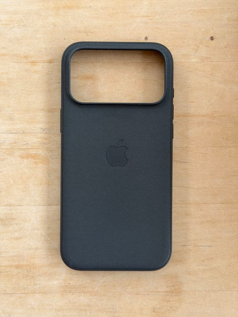 iPhone 17 Pro Max TechWoven Case ブラック