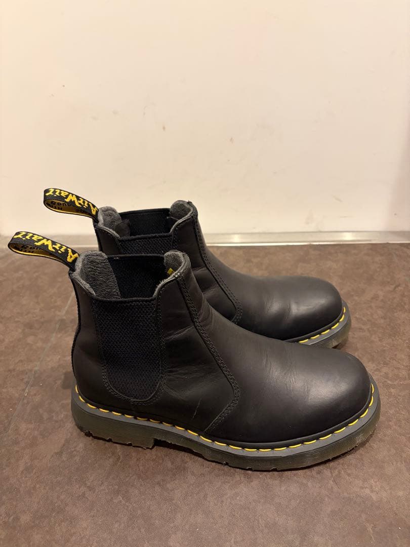 Dr. Martens ブラック サイドゴアブーツ