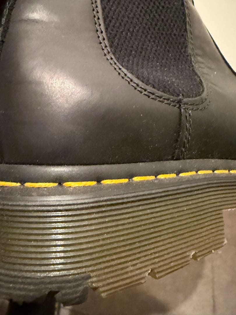 Dr. Martens ブラック サイドゴアブーツ