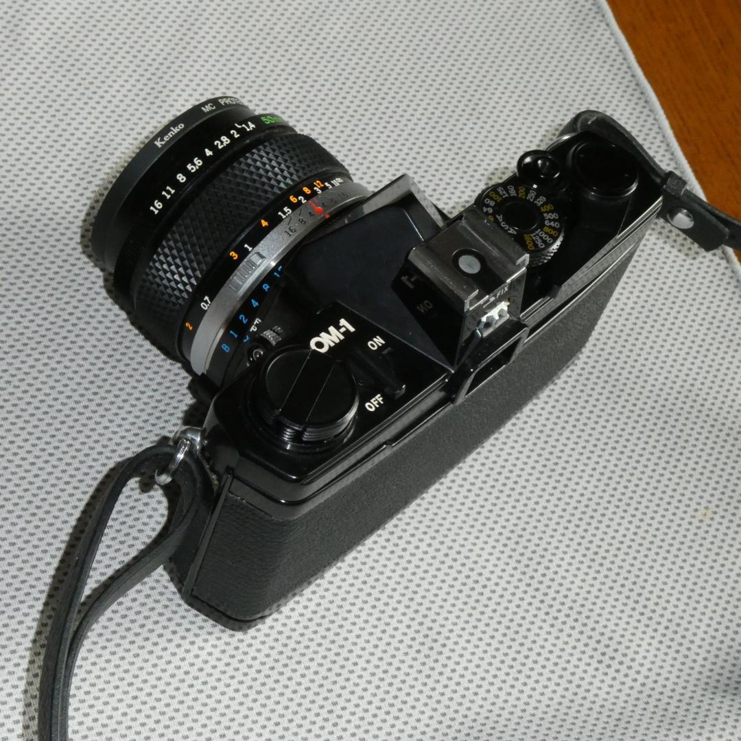 美品　OLYMPUS OM-1 一眼レフカメラ 50mm F1.4レンズ付き