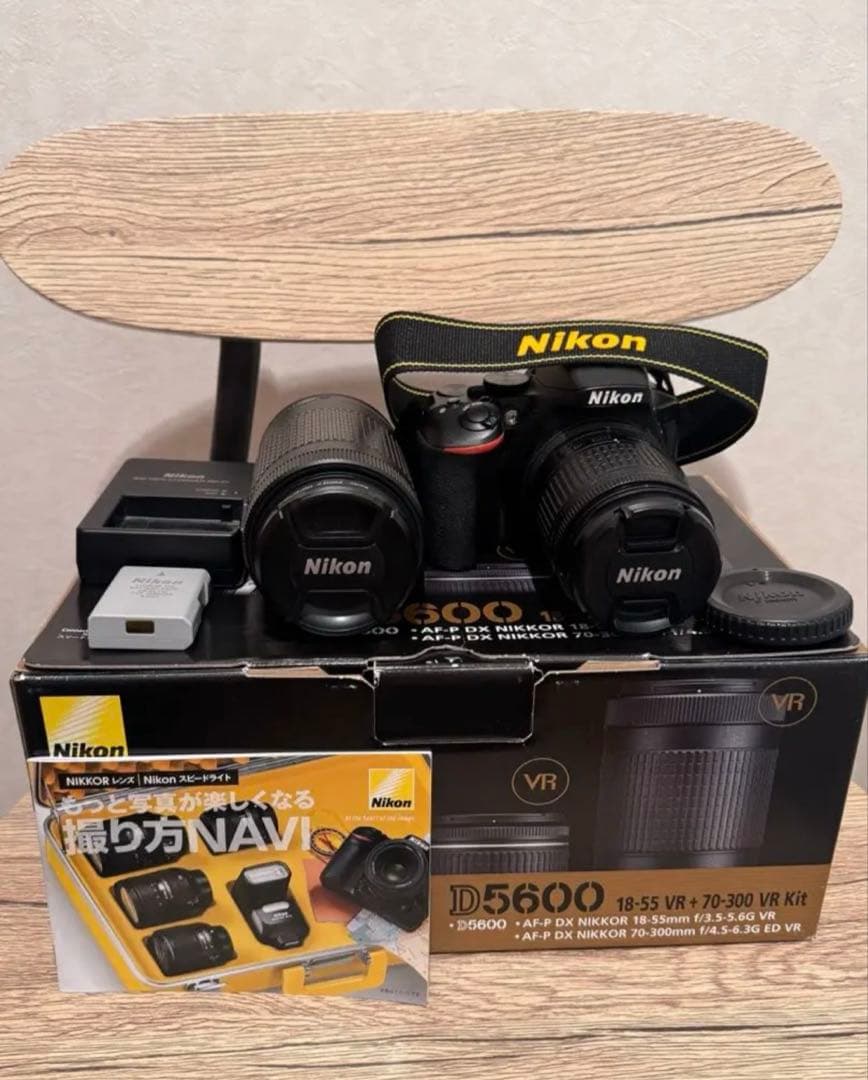 Nikon D5600 2本レンズ付き ショット数7888枚