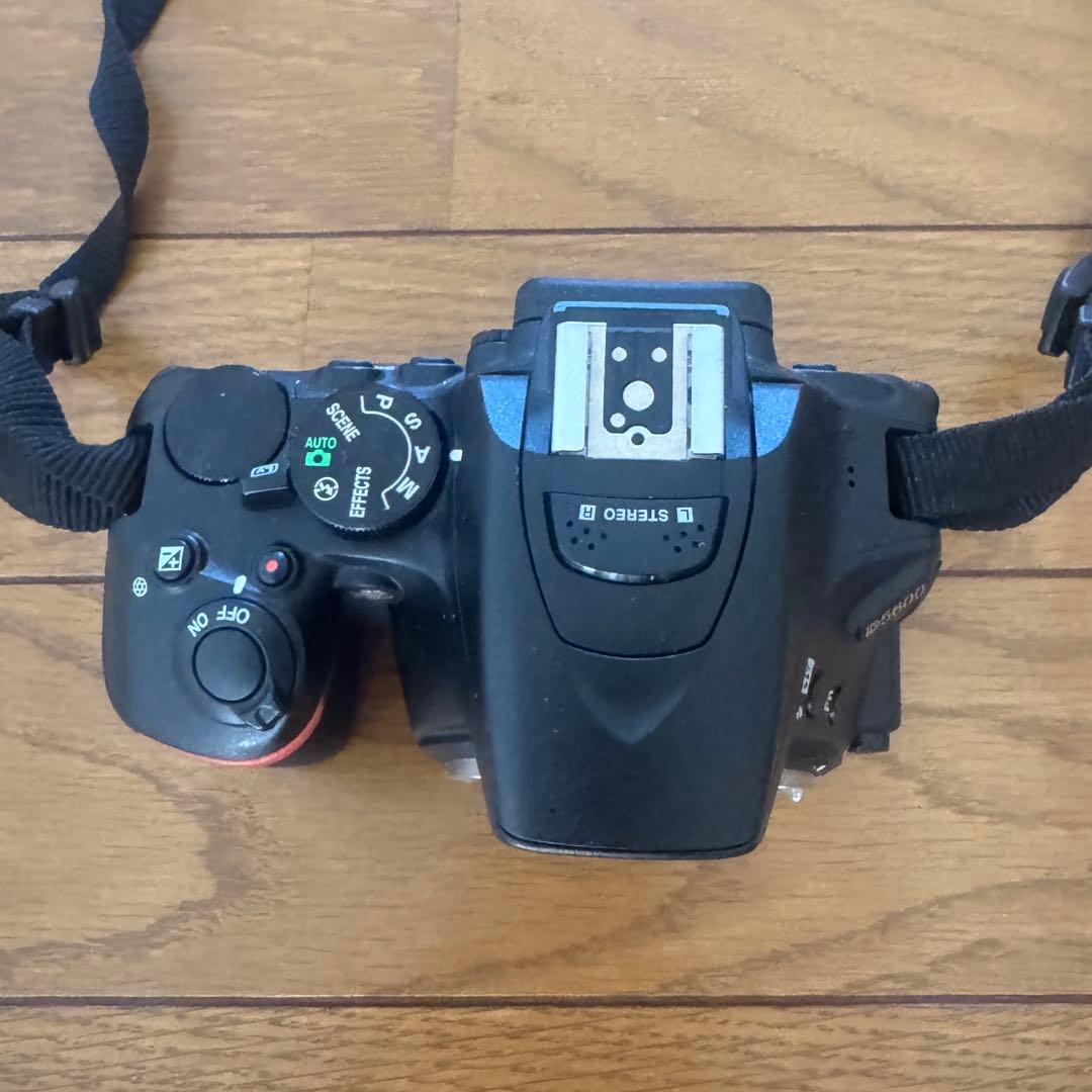 Nikon D5600 2本レンズ付き ショット数7888枚