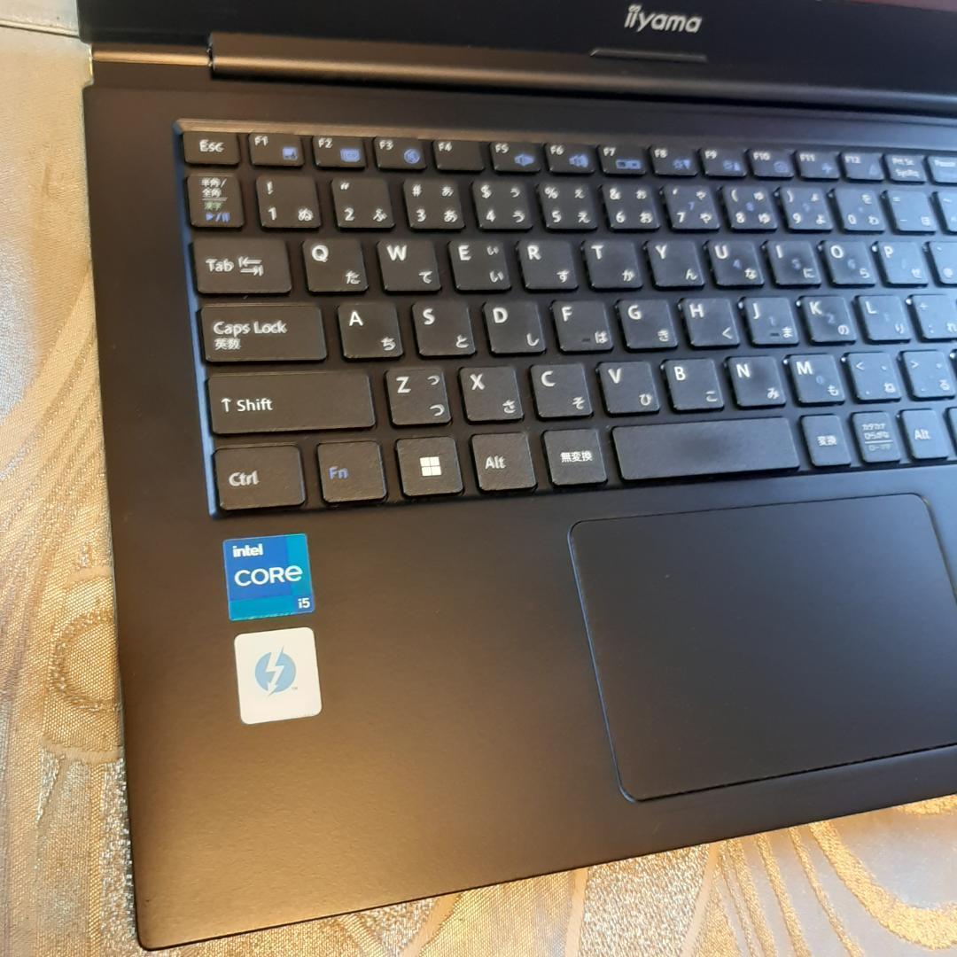 13.3インチ ◎11世代 i5 8G 256G 1920*1080 イイヤマ