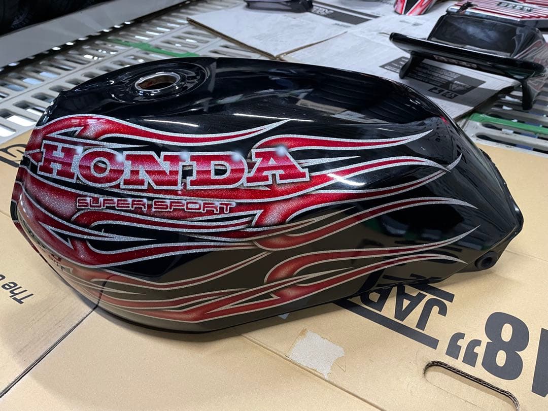 CBX400F 外装　タンク　アルフィン　BEET nc07 CBX550F