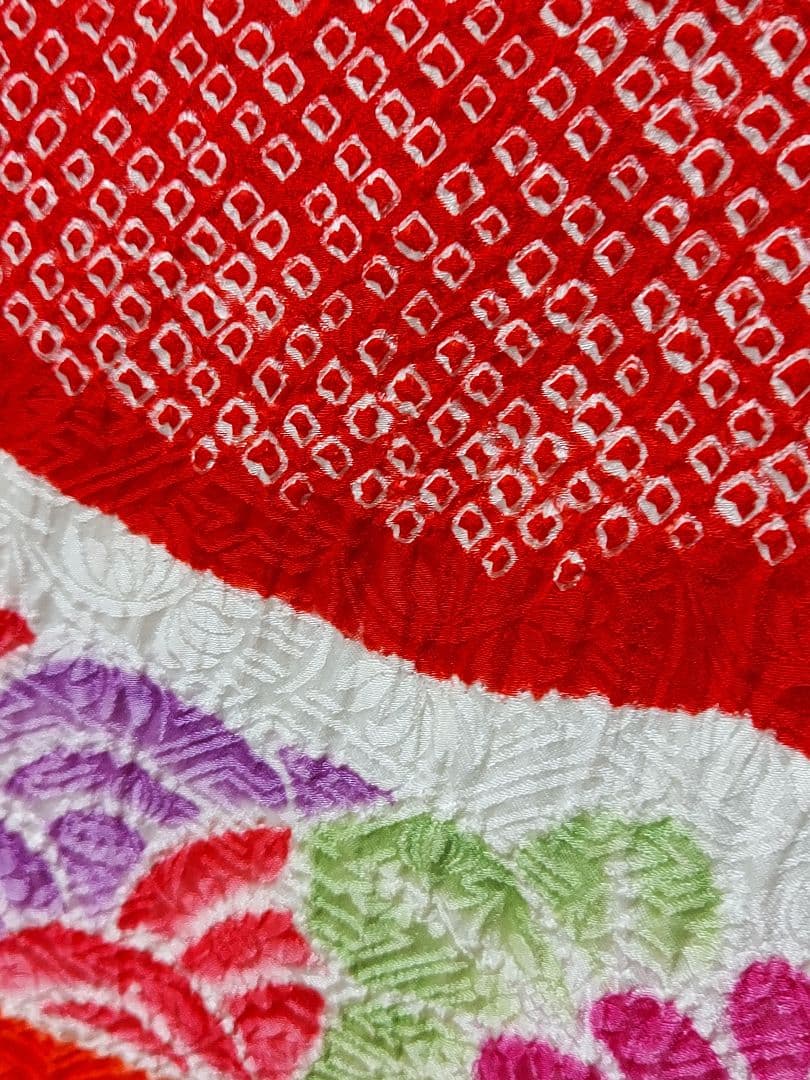 み様、専用です。赤い花柄絞り正絹着物 お宮参り用