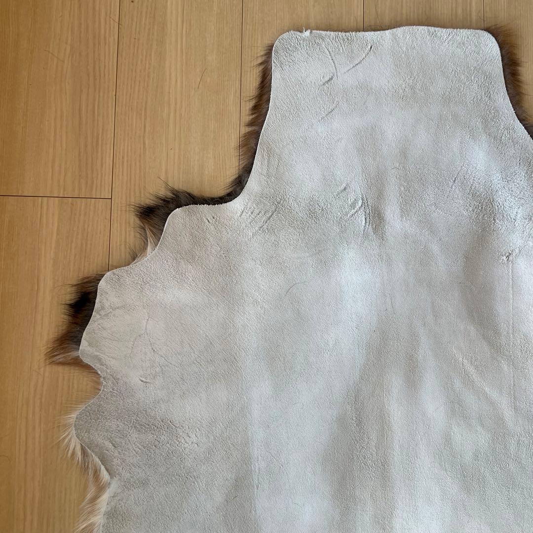 天然山羊毛皮 ヤギ皮 カーペット マット 本革 115*83cm