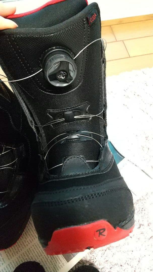 【1回使用】スノーボードブーツ 25センチ ROSSIGNOL 男女可 ブラック